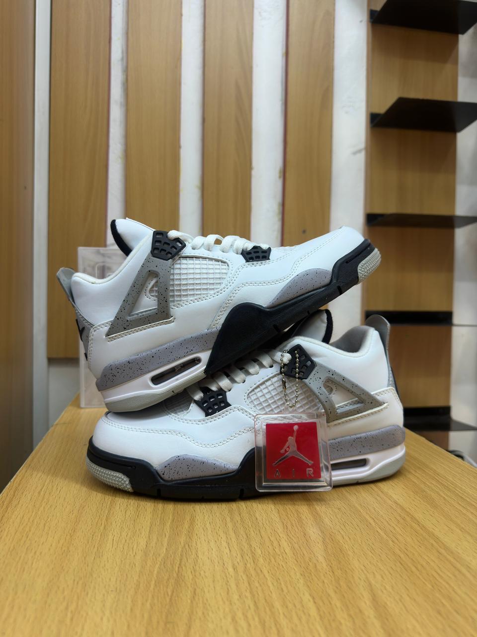 Air Jordan 4 Retro Military Black